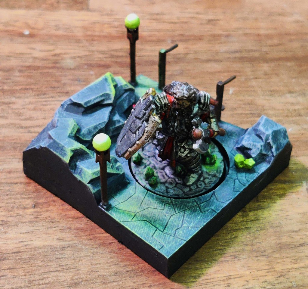 Mini Diorama for D&D sized miniature - Dungeon/Cave Scene