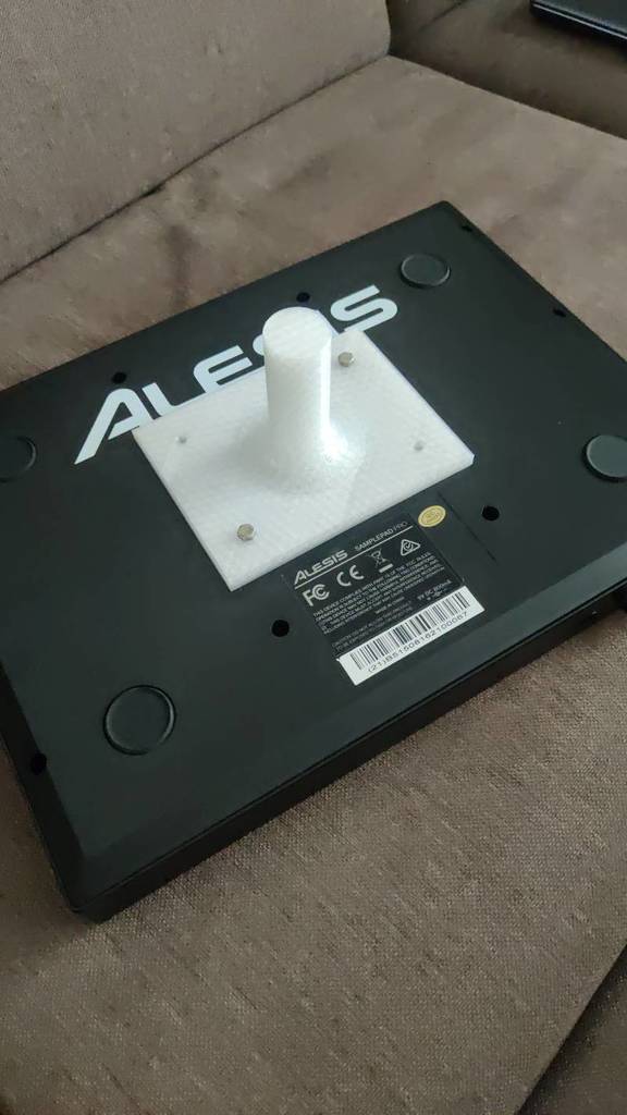 Alesis Samplepad Pro mount