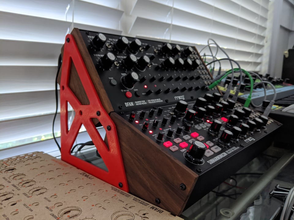 2-tier rack side for Moog semi-modular synthesizers