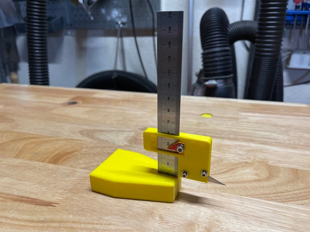 Height Gauge for circular saws and routers  