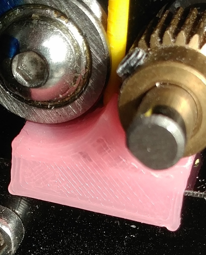 Extruder filament guider and gap filler to enable printing of flexible filament. (Anet A8)
