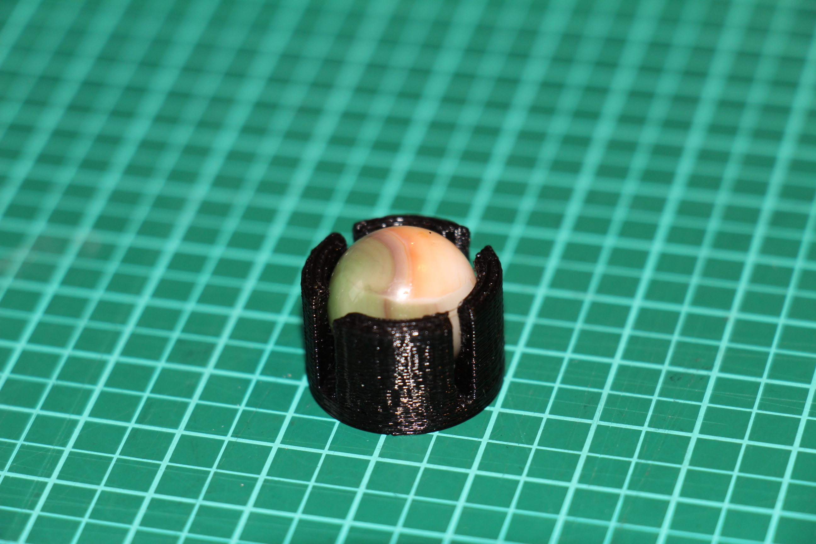 Glass marble caster
