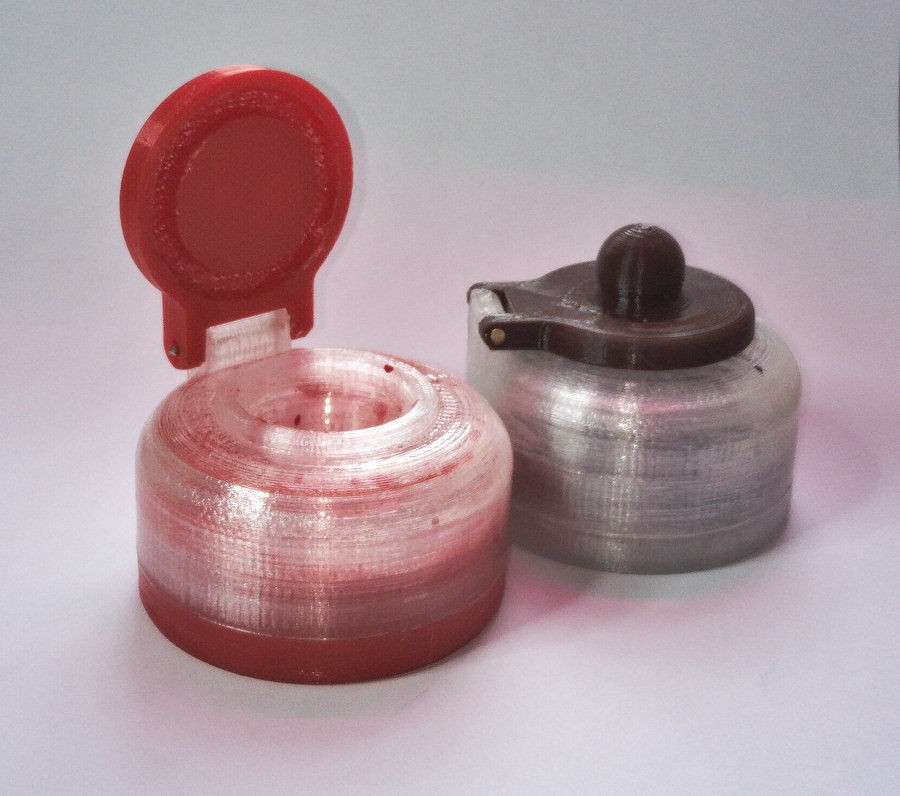  No spill inkwell with hinged cap 
