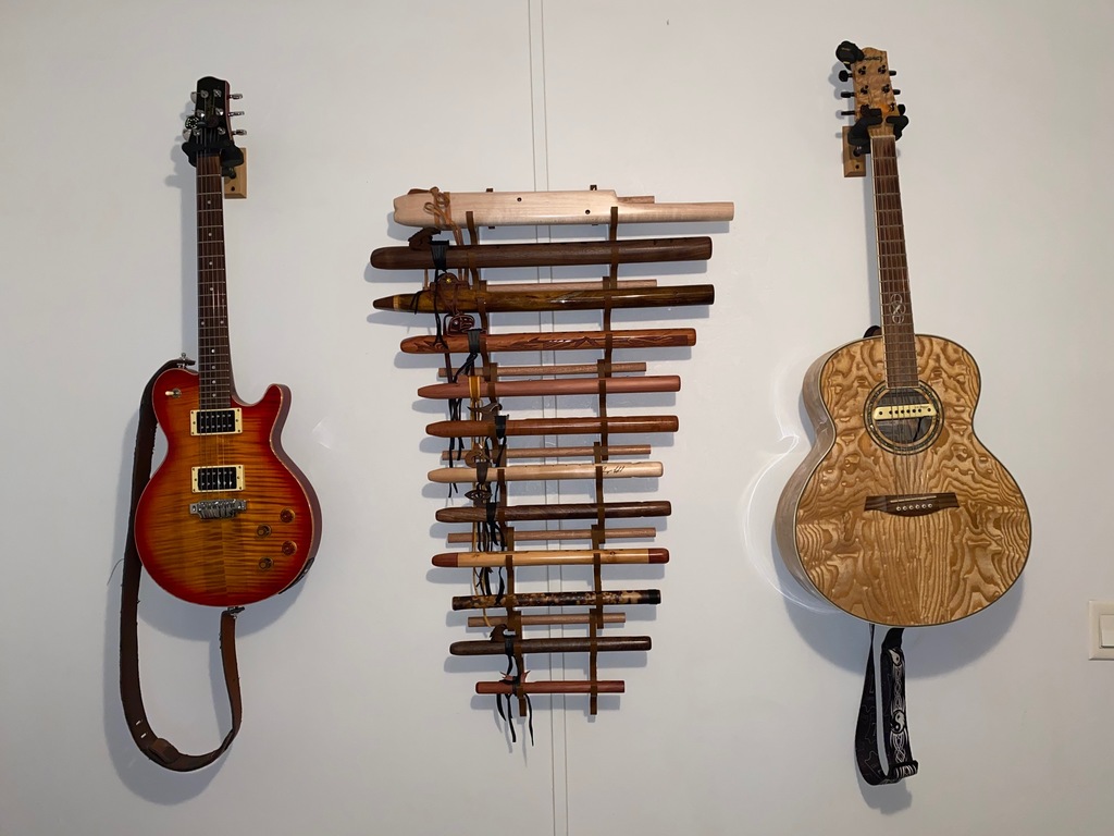 3D Printed Expandable Flute Wall Rack