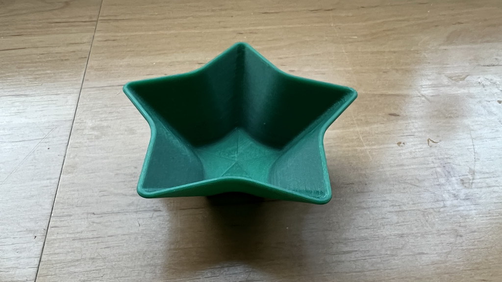 Dish in the shape of a star