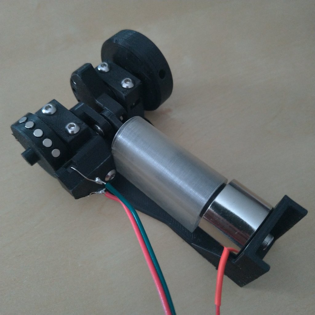 engine model with electromagnet 