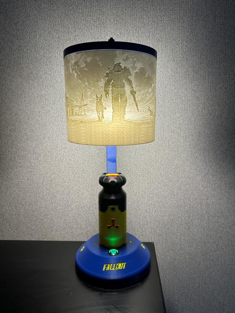 Fallout Fusion Core Lamp