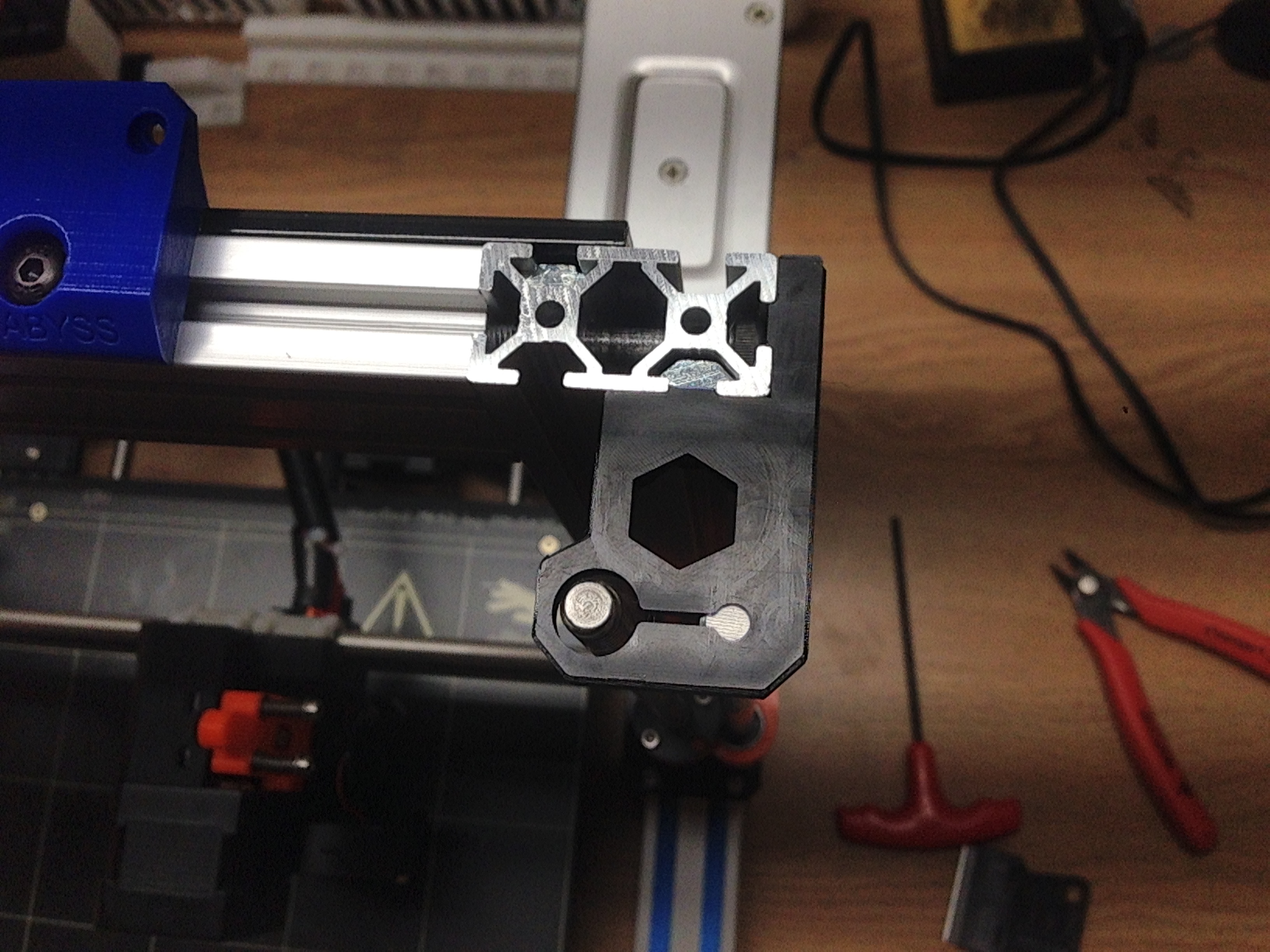 2040 Extrusion Nema 17 Motor and rod holder Flex fit. Prusa Bear I3 Non Vslot