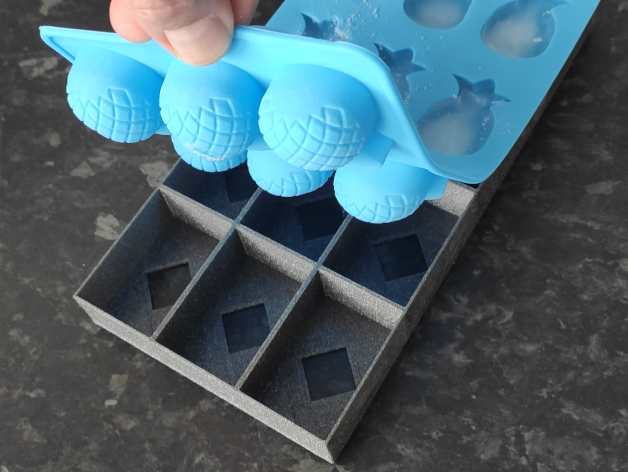 silicone ice cube mold holder