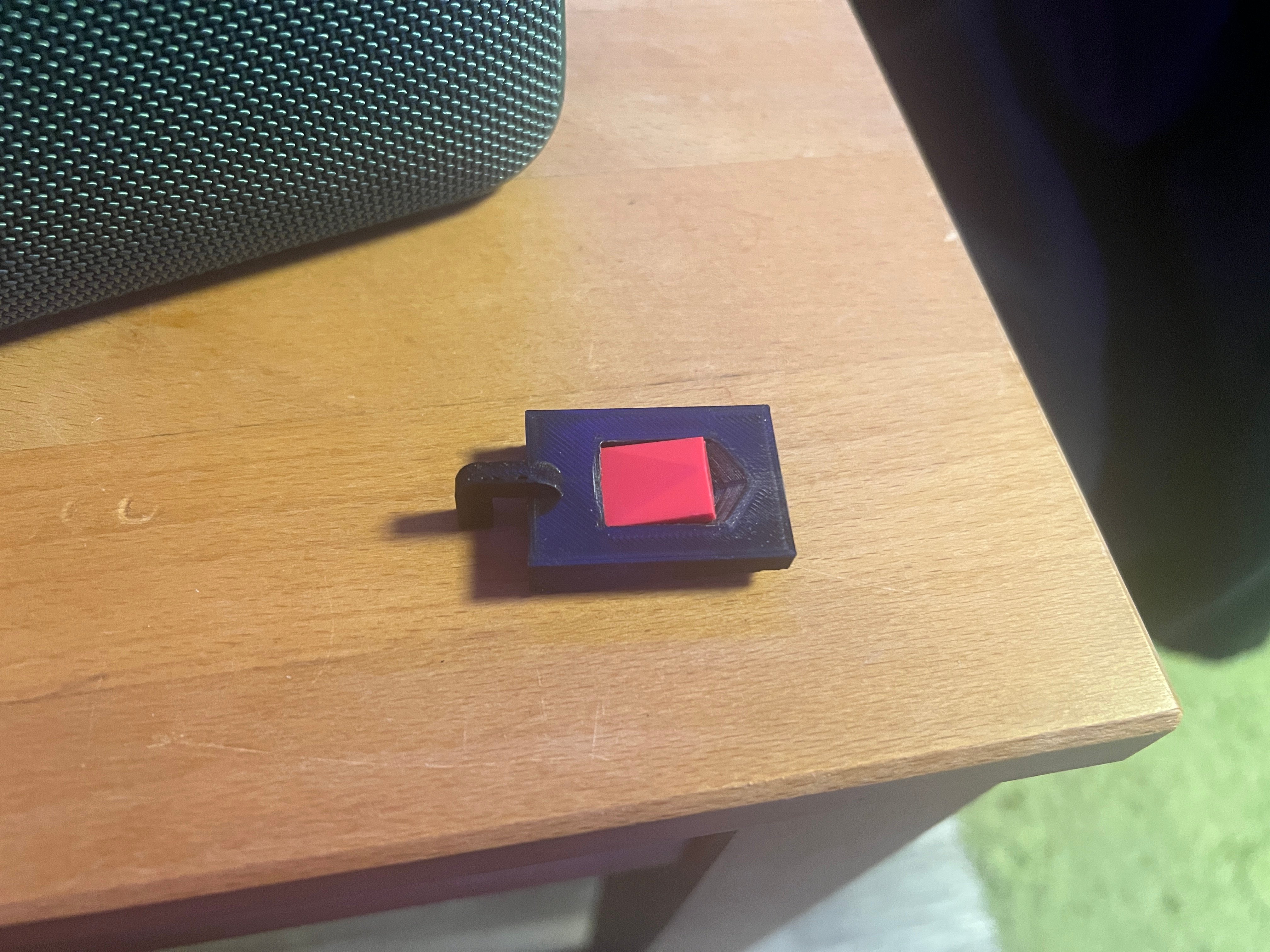 Luna Display (Astropad) unit holder for IKEA Skadis