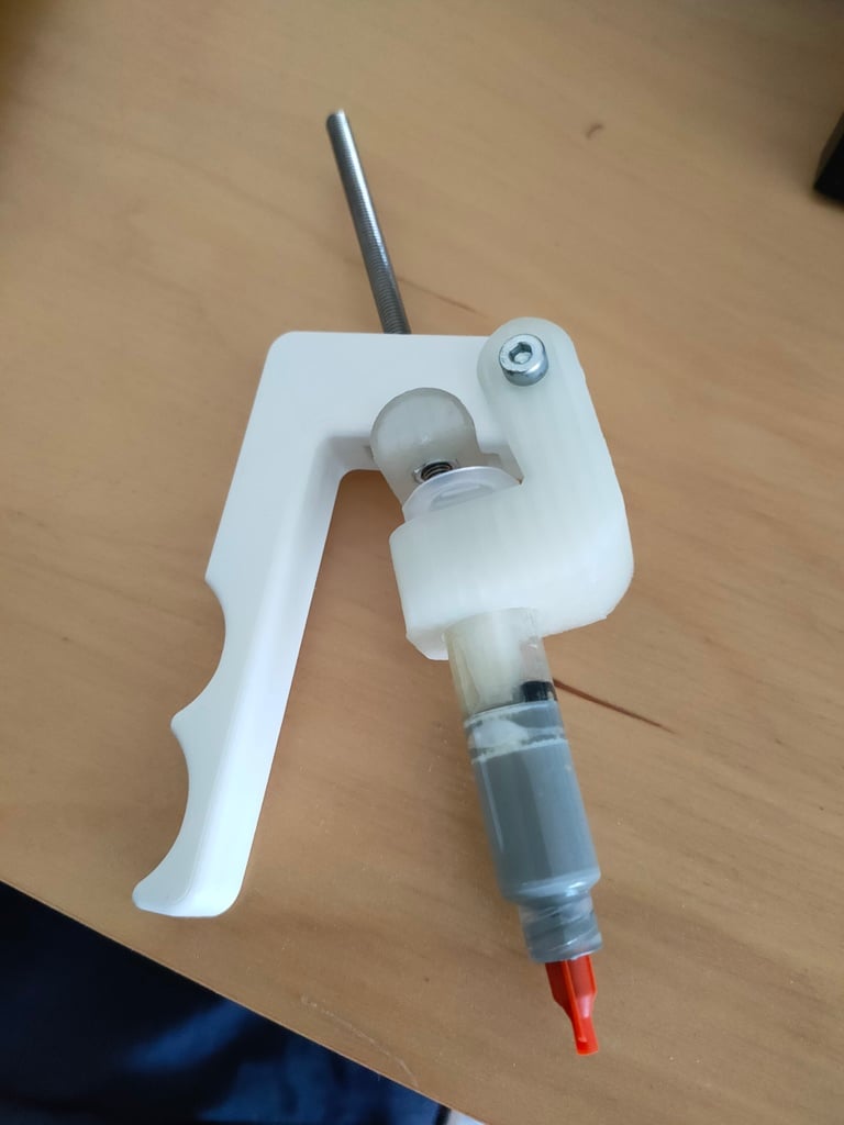 Solder paste syringe dispenser