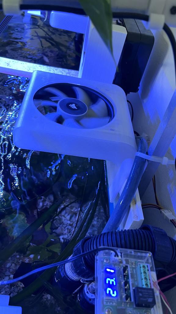 12cm PC fan support for aquarium