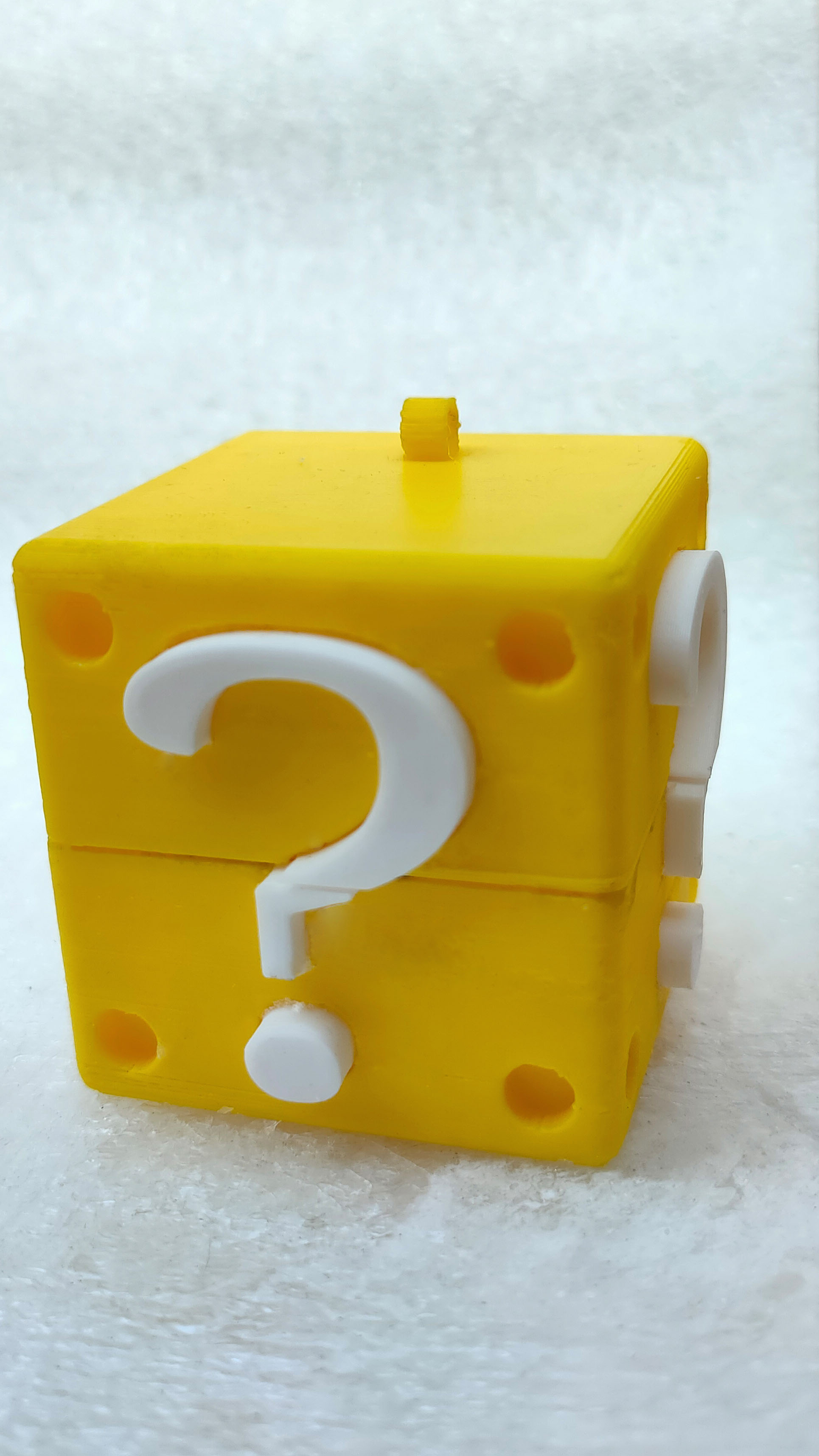 Super Mario Mystery threaded Box