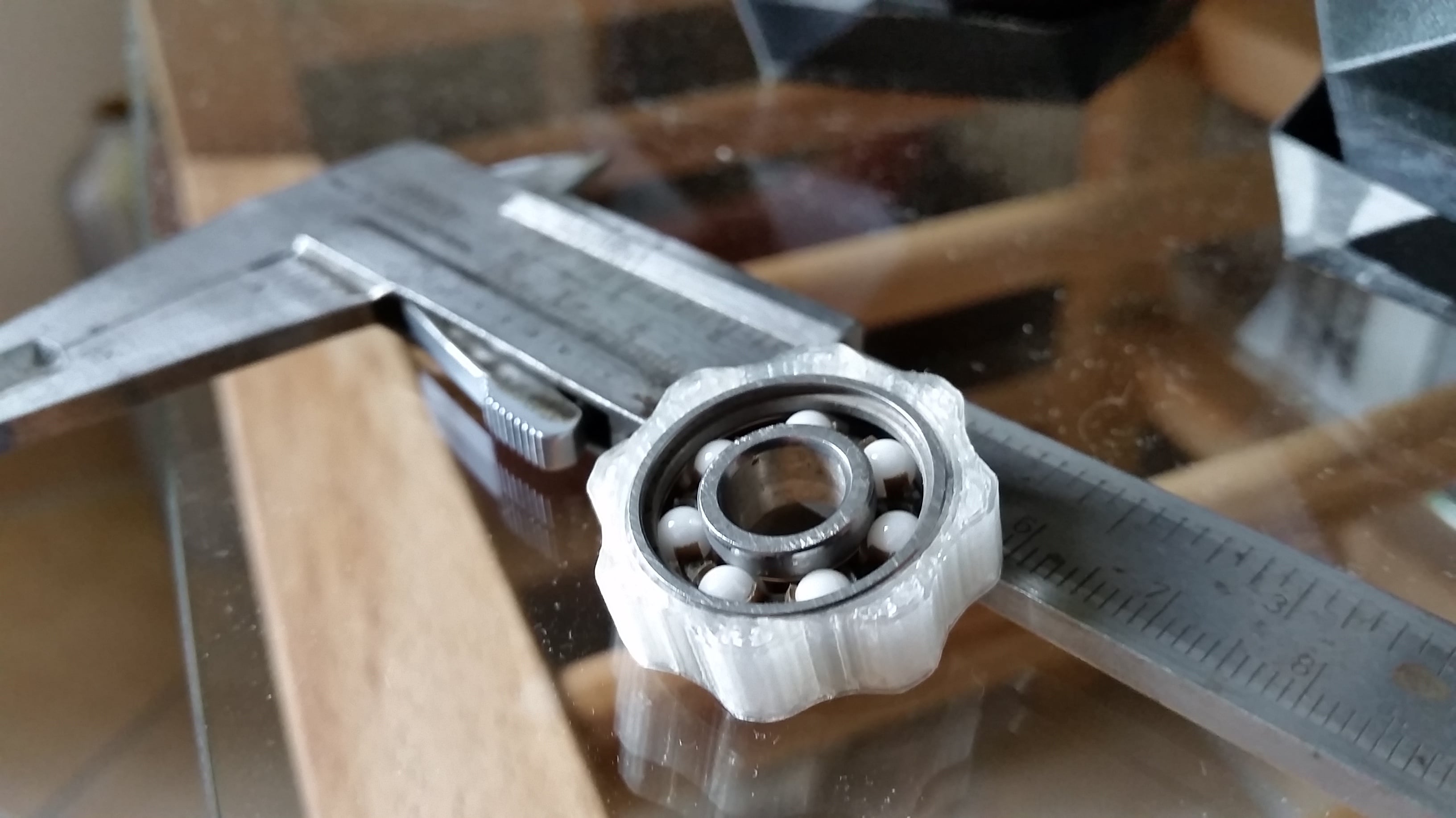 Z E N Spinner