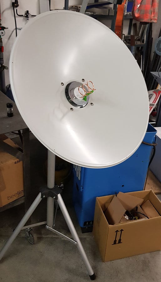 2.4 GHz Helical Antenna (RHCP)