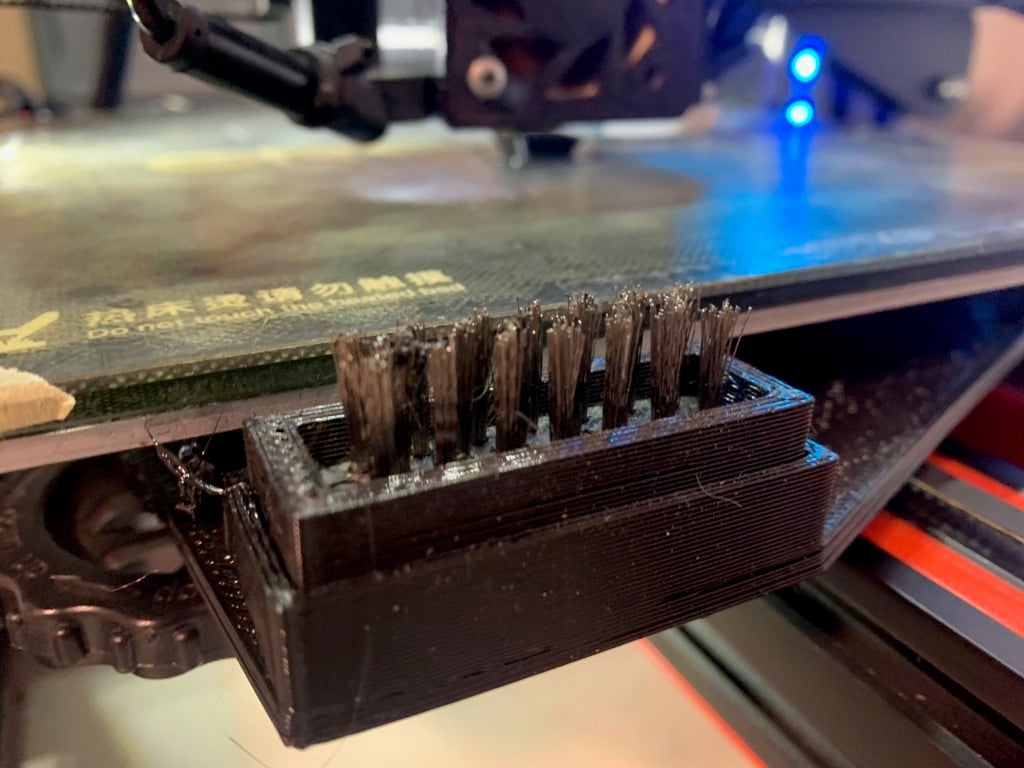 Ender 3 Nozzle cleaning brush mount (Remix with instructions)