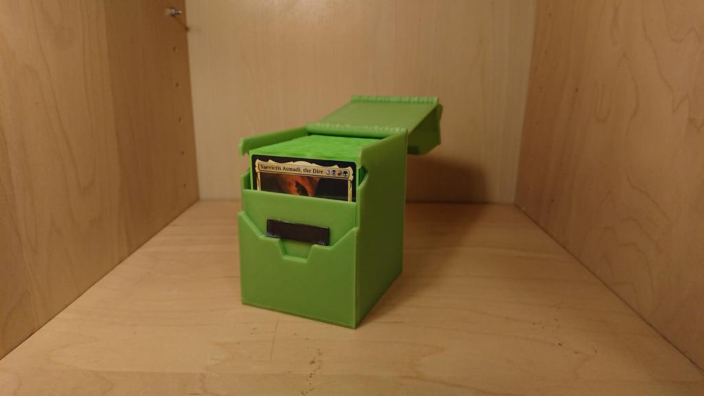 TCG deck box with print in place hinge