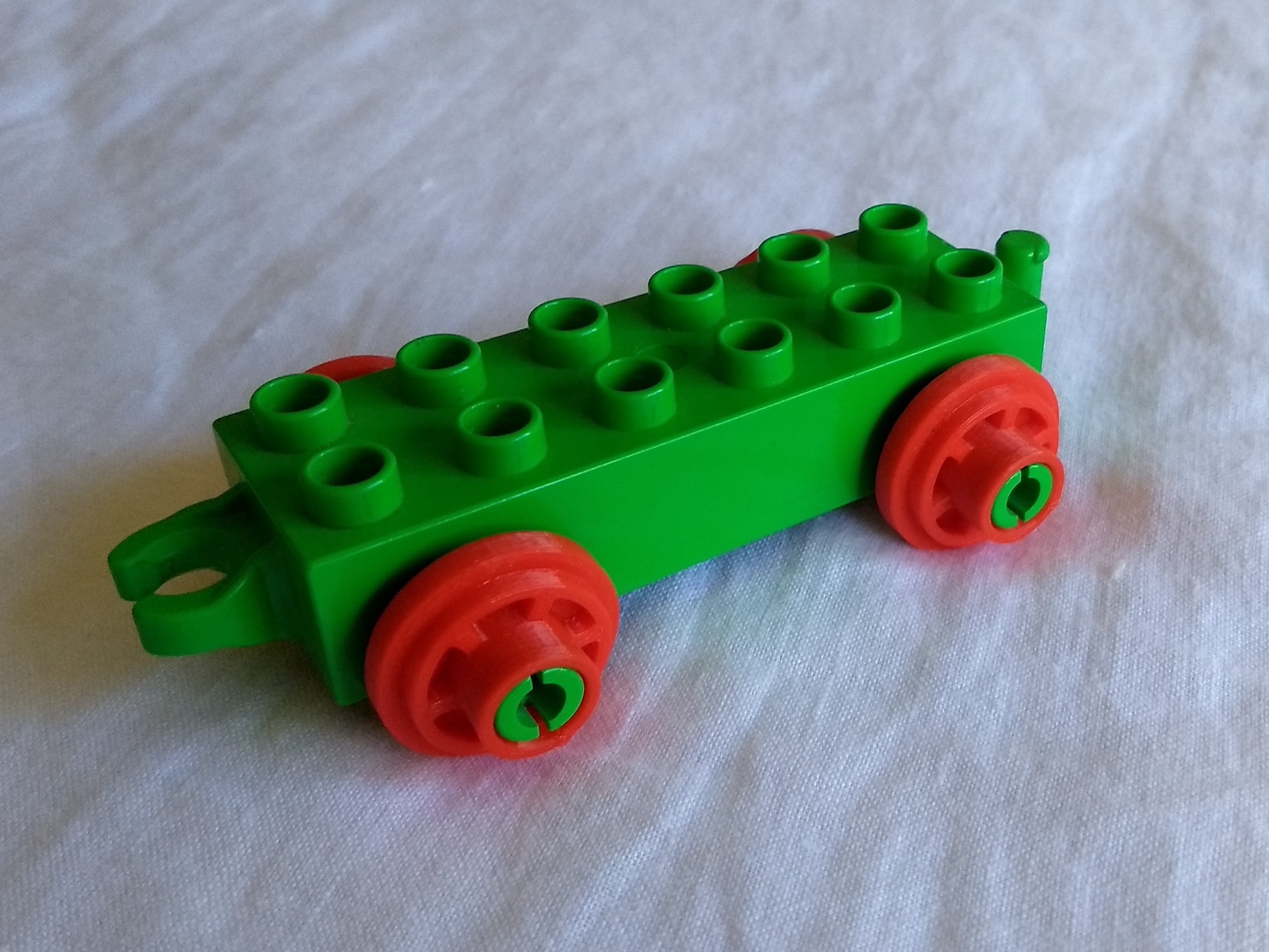 Duplo train wheel (remix)