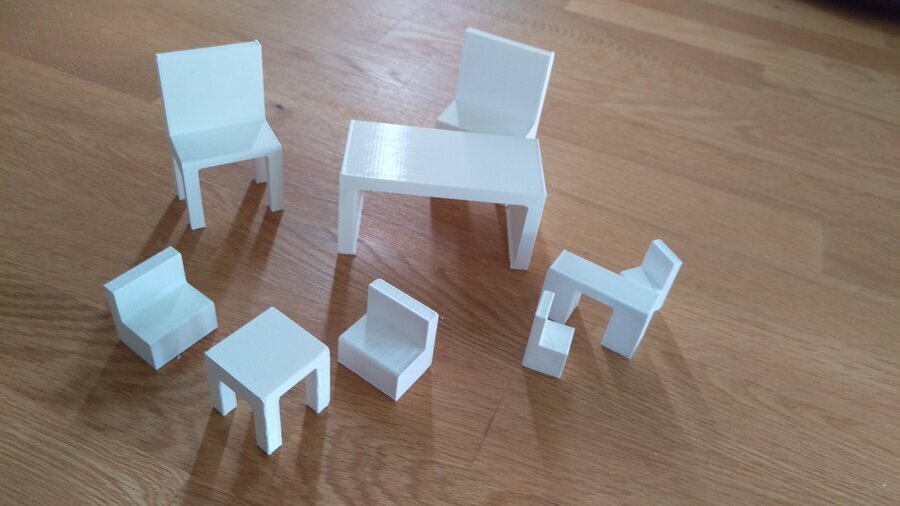 Tiny Tables and Chairs