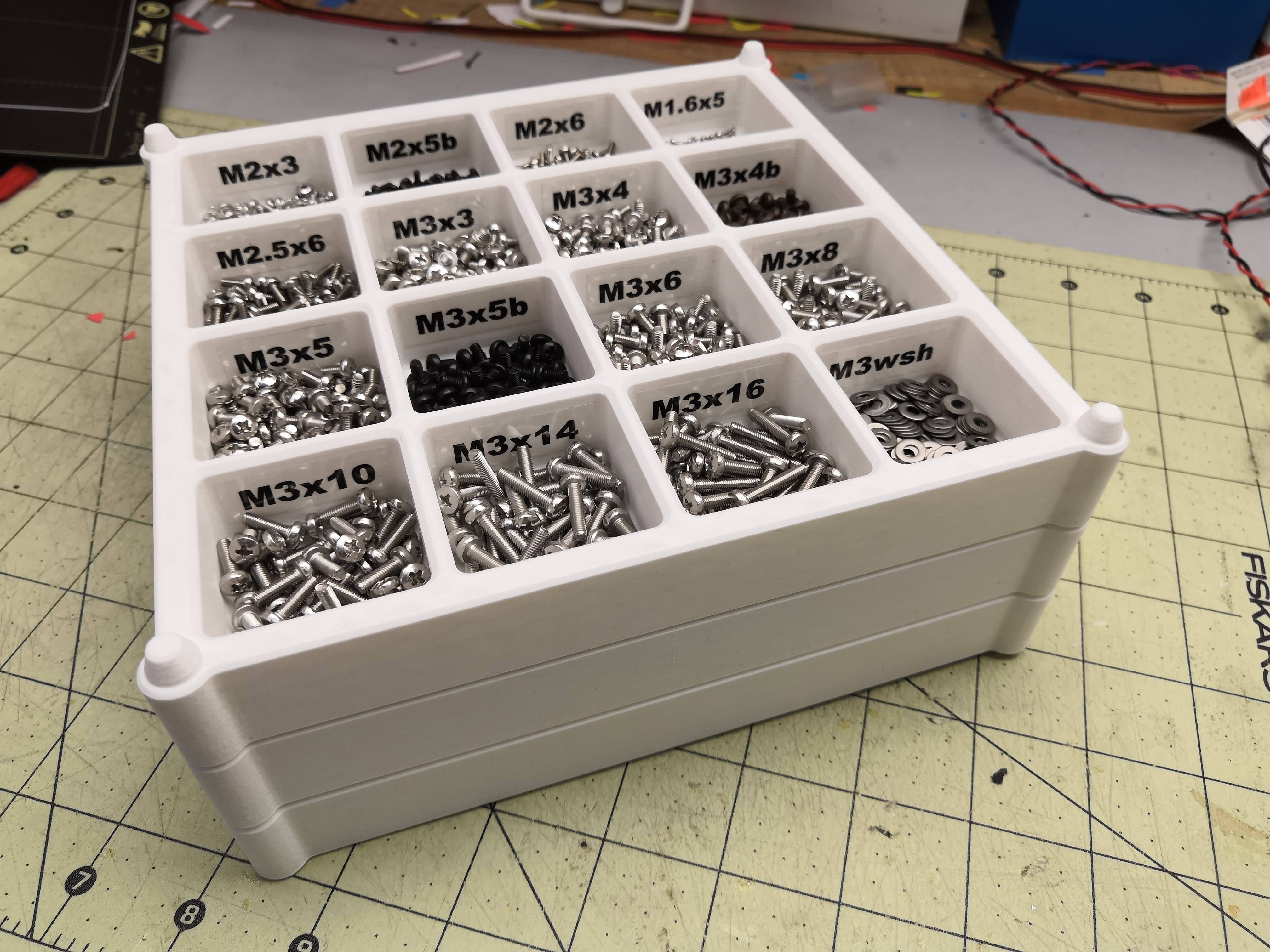 Stackable parts trays