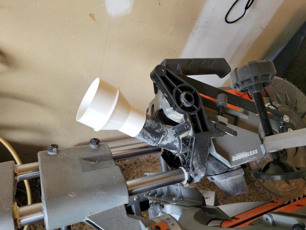 Ridgid Shop Vac-to-Miter Saw Adapter (61mm x 40mm)