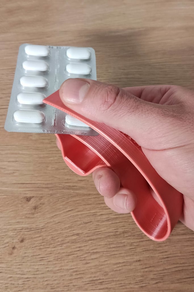 Pillikan - Easy to print pill puncher