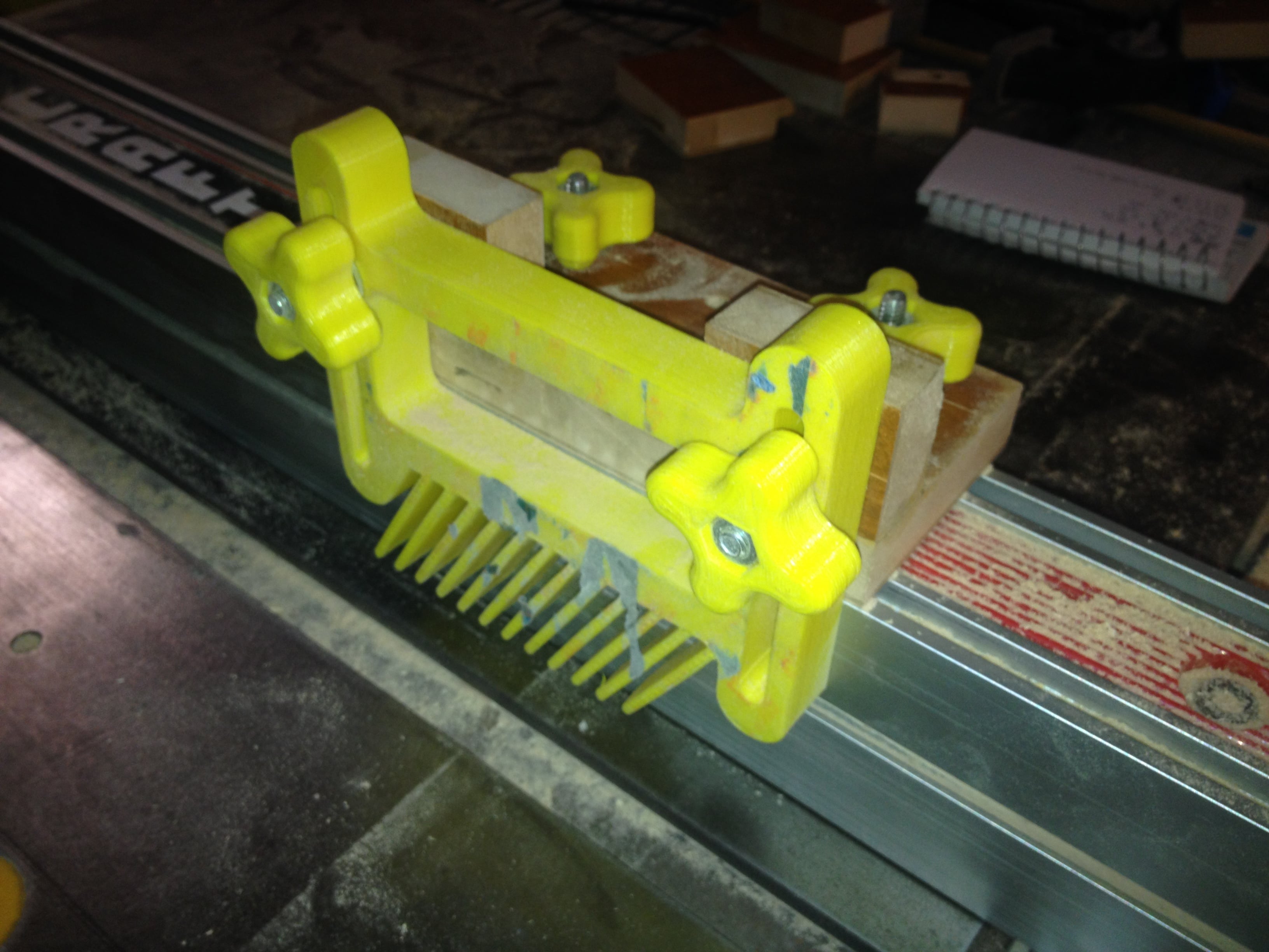 Short Feather Board