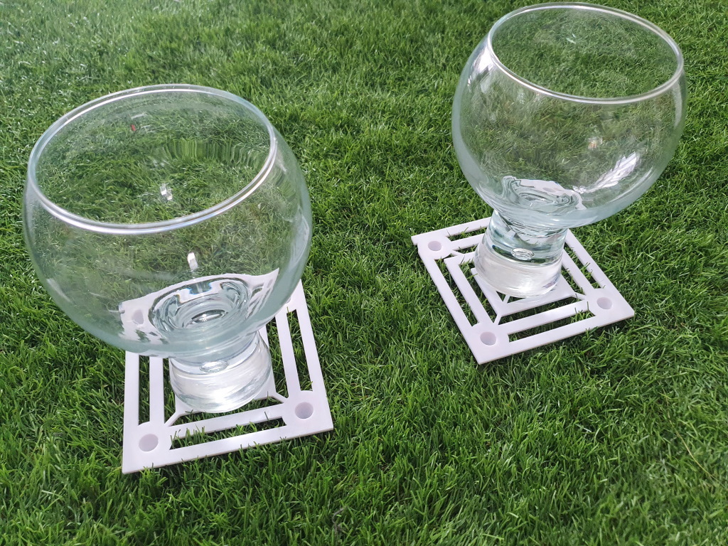 Picnic Coasters (For Grass)