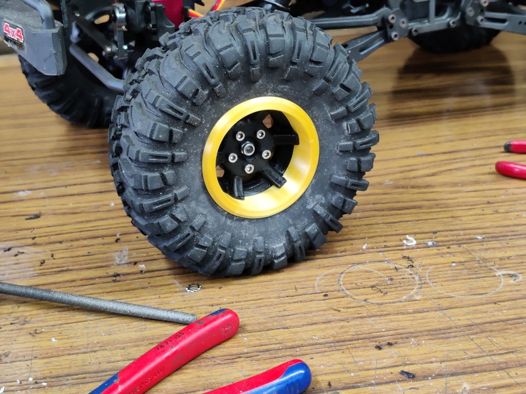 2.2 Beadlock RC crawler wheels 1/10 scale
