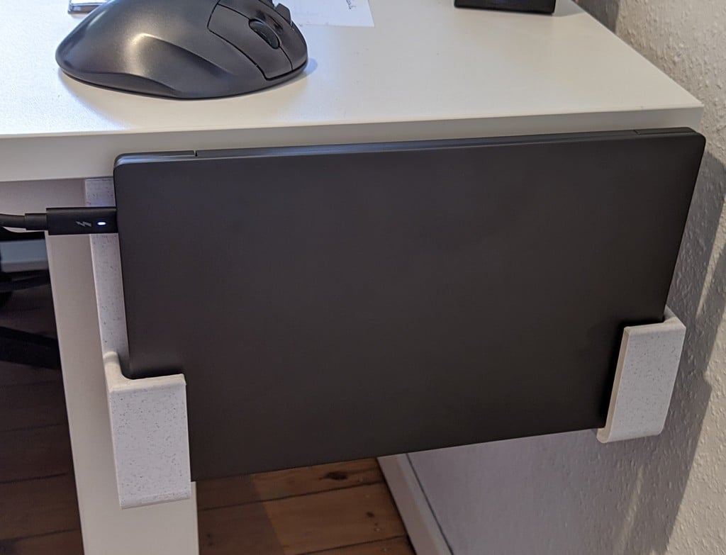 Table-mounted Notebook Holder (14" Laptop)