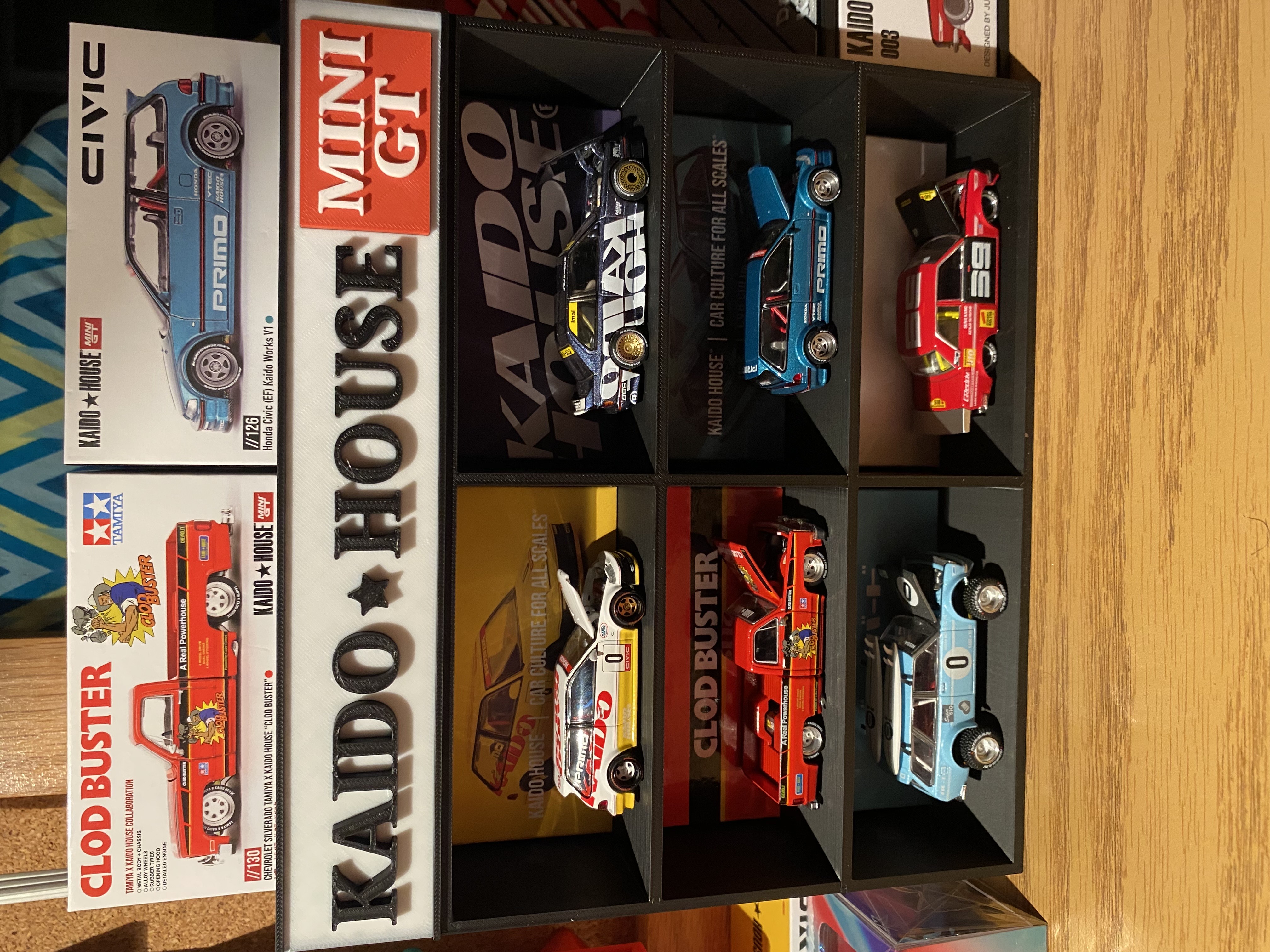 Mini GT 6 car Holder display