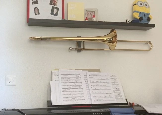 trombone wall mount 
