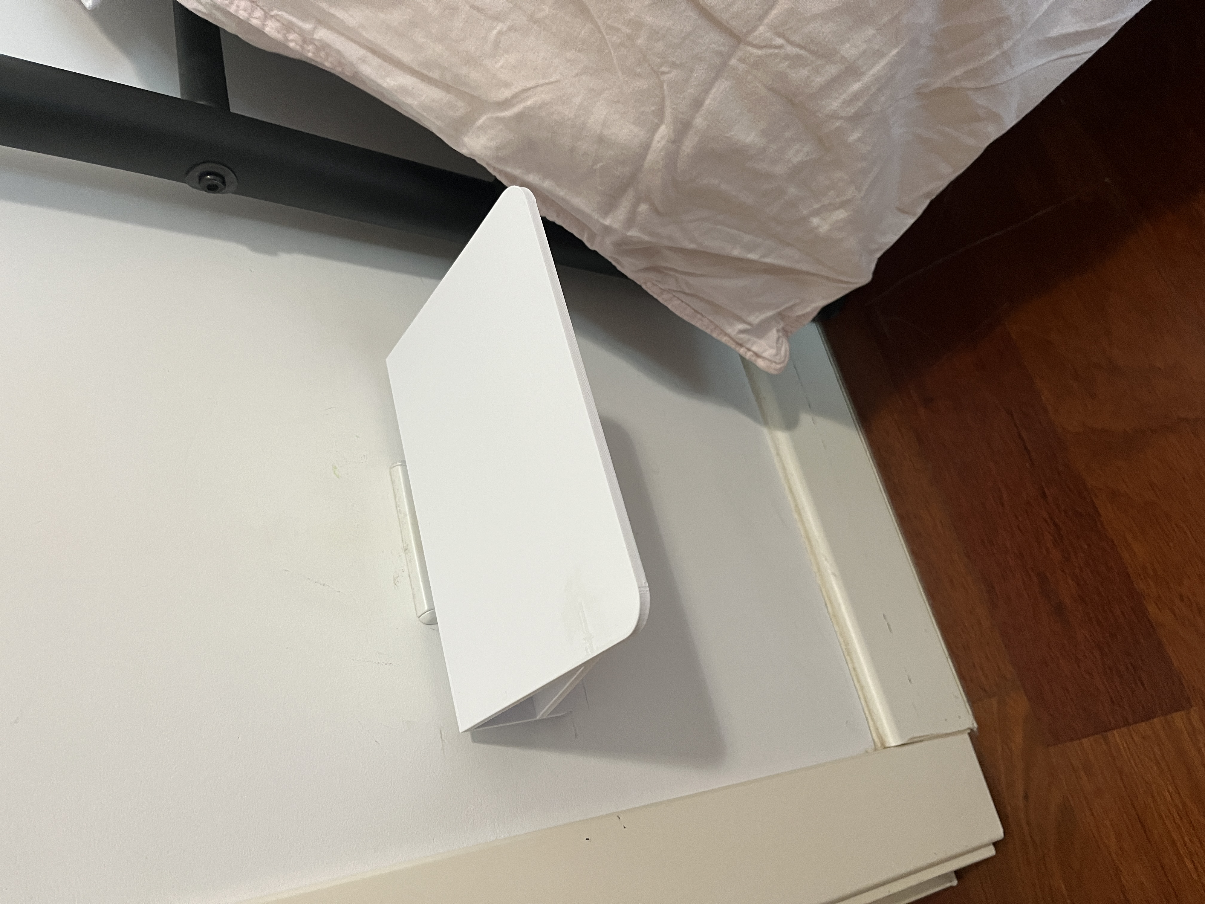 Socket shelf