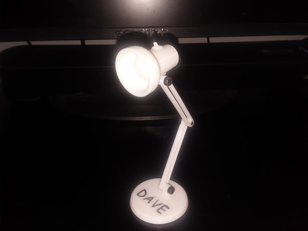 Dave The Desk Lamp