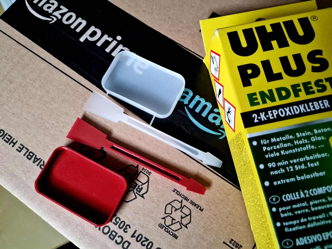 Epoxy Glue Bowl & Spatula / Epoxid Kleber Spatel und Schälchen