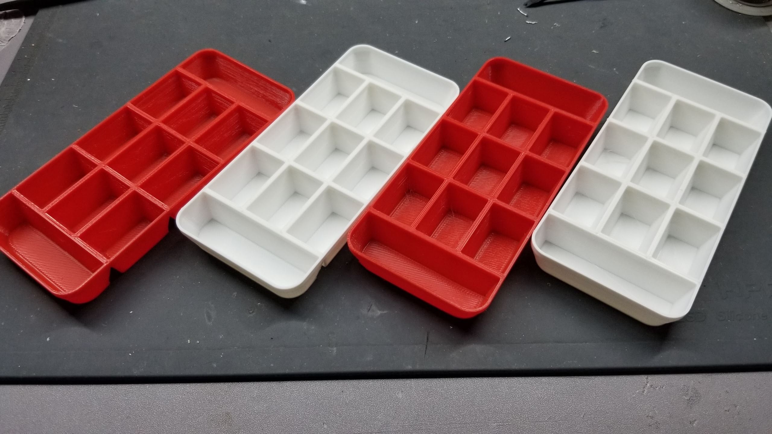 Screw / Small parts sorting tray - stackable