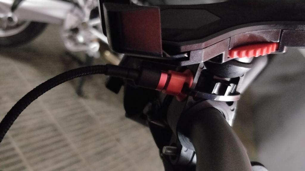 USB-C cap holder for motorbikes
