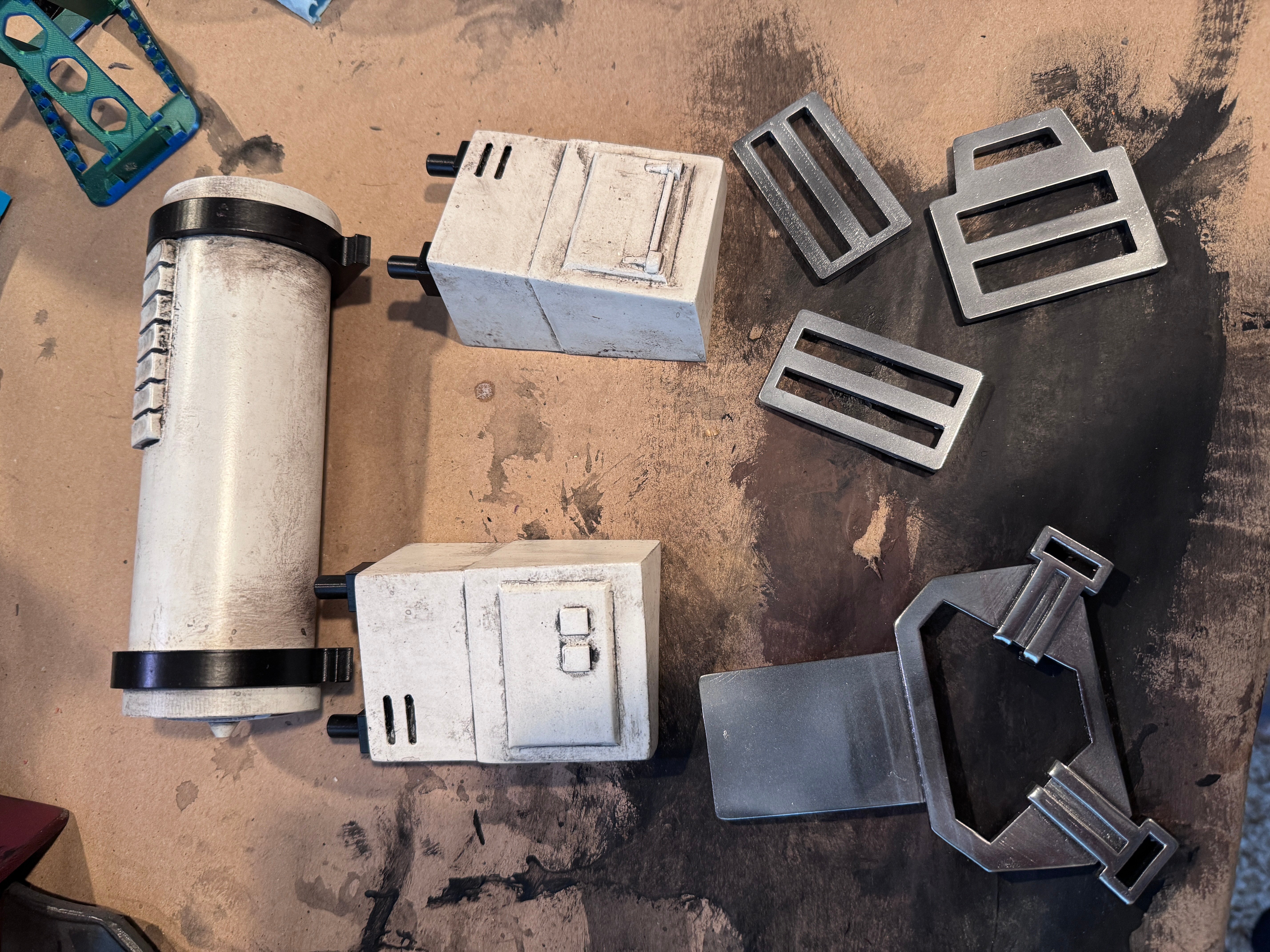 Commander Bacara accessories