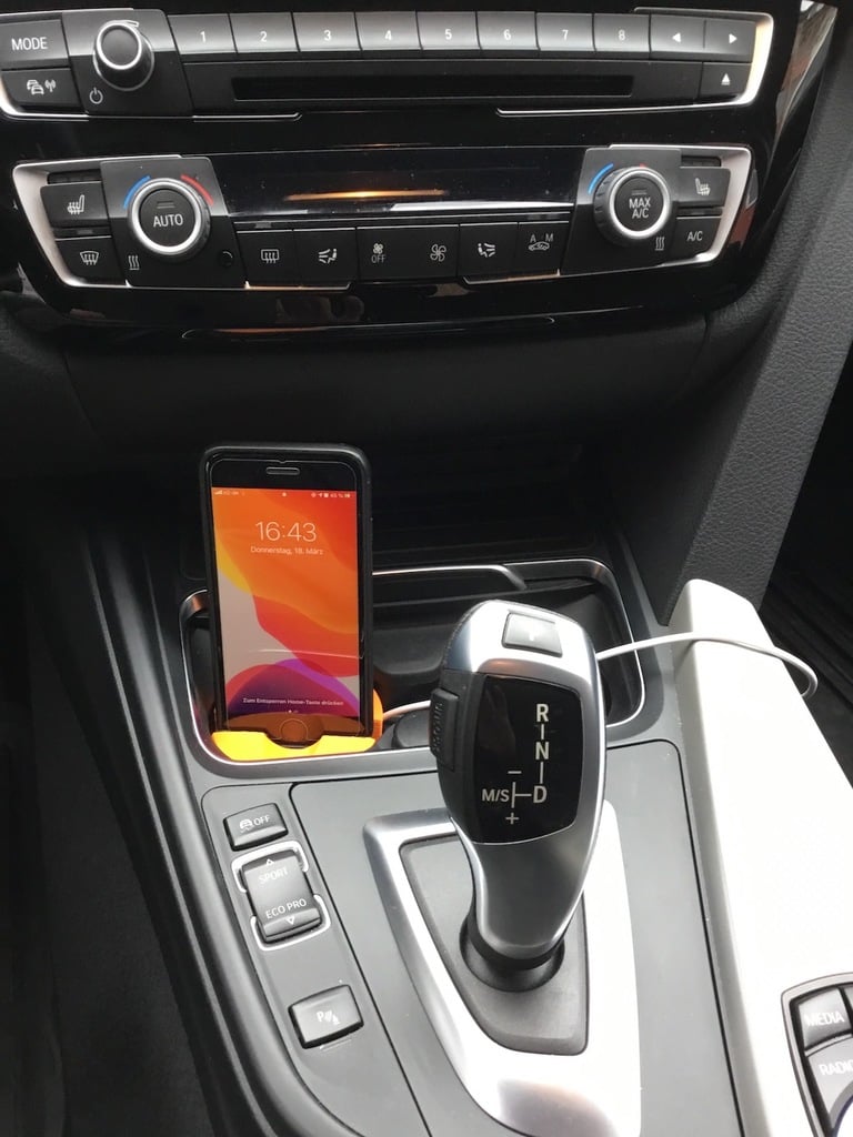 iPhone Stand Cupholder BMW F30 F31