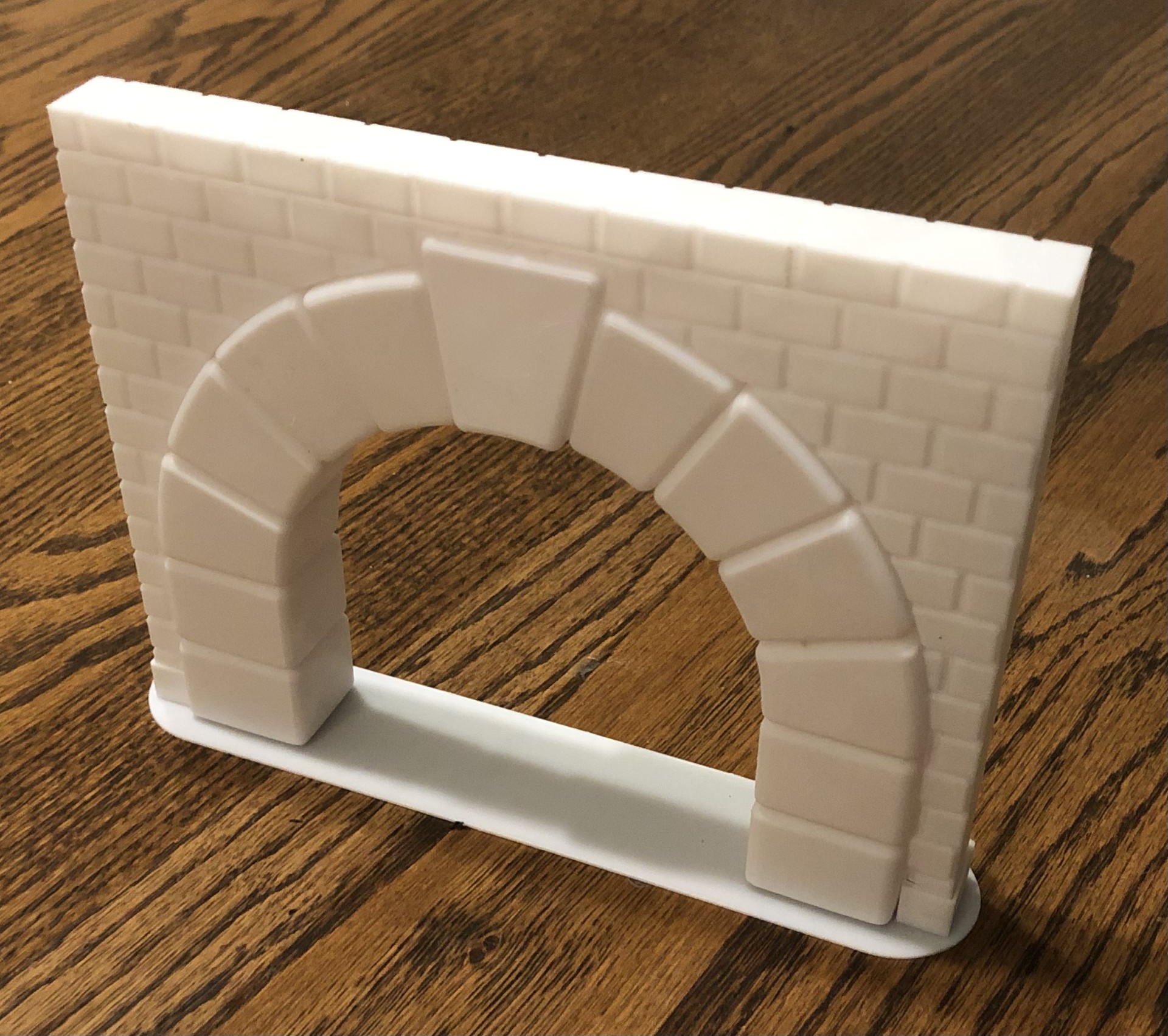 Self-Supporting Roman Arch