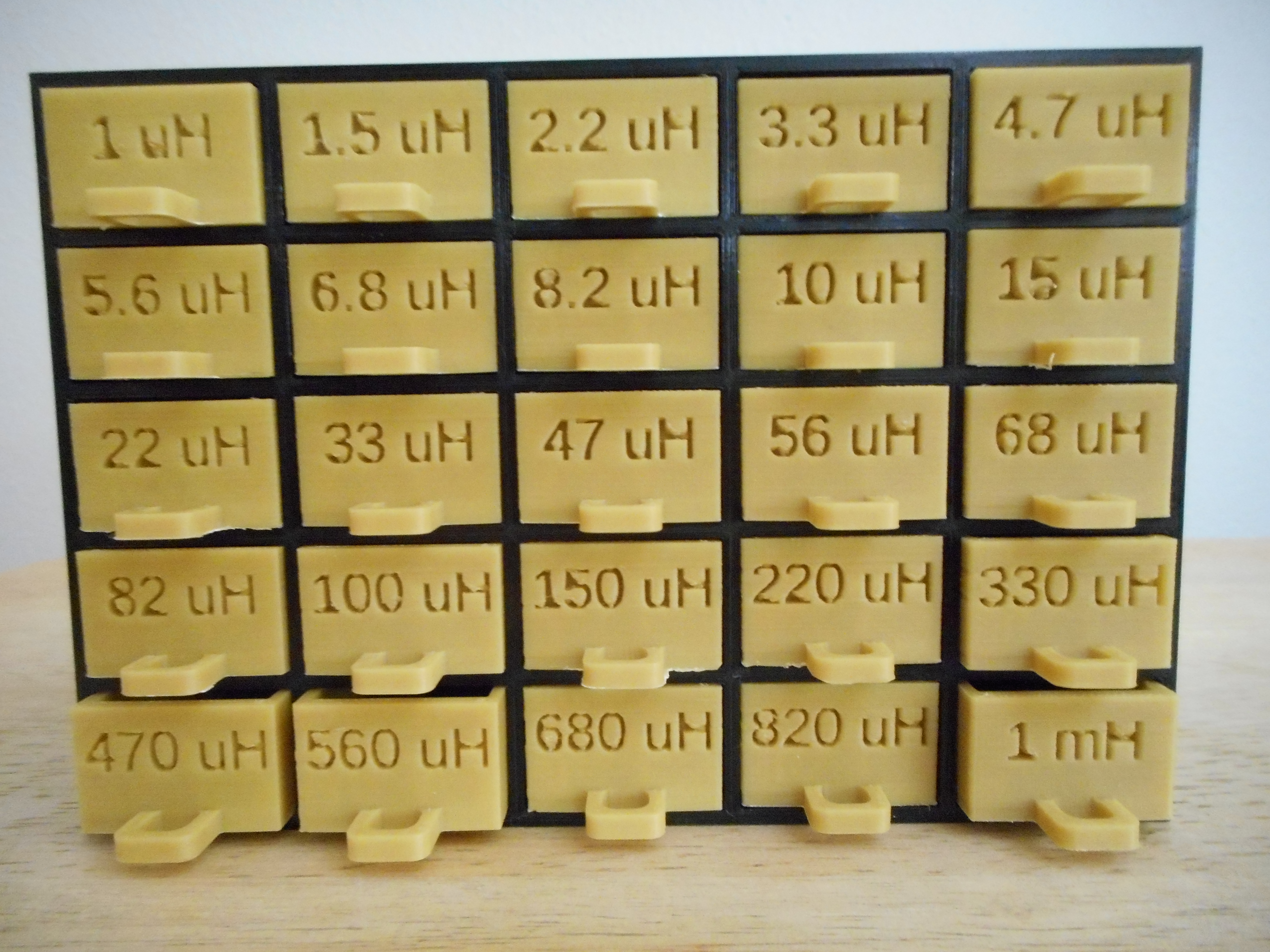 Inductor / Electronic Parts Storage Case