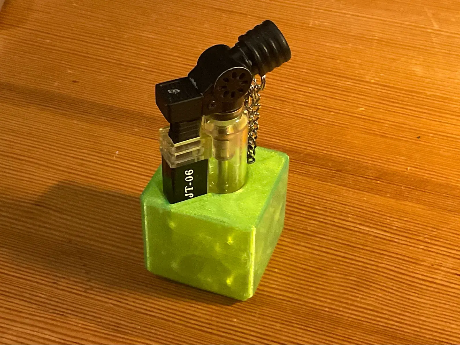 Gridfinity bin for JT06 Micro Blazer lighter
