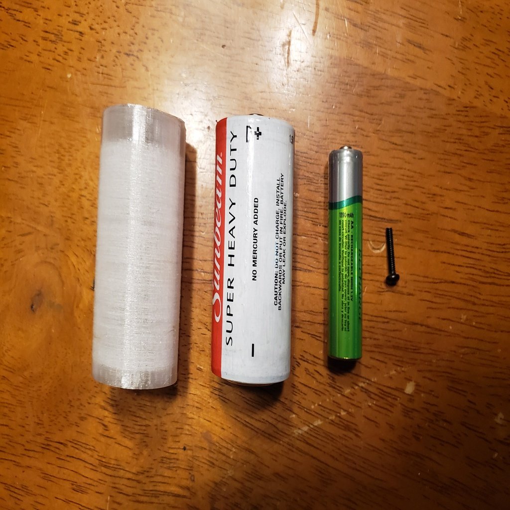 Single AA to D Cell Battery Adapter