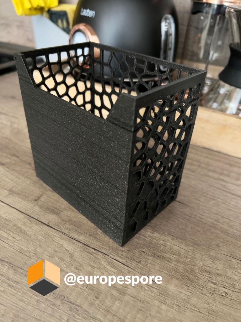 Pencil box | Paper box | Voronoin pattern
