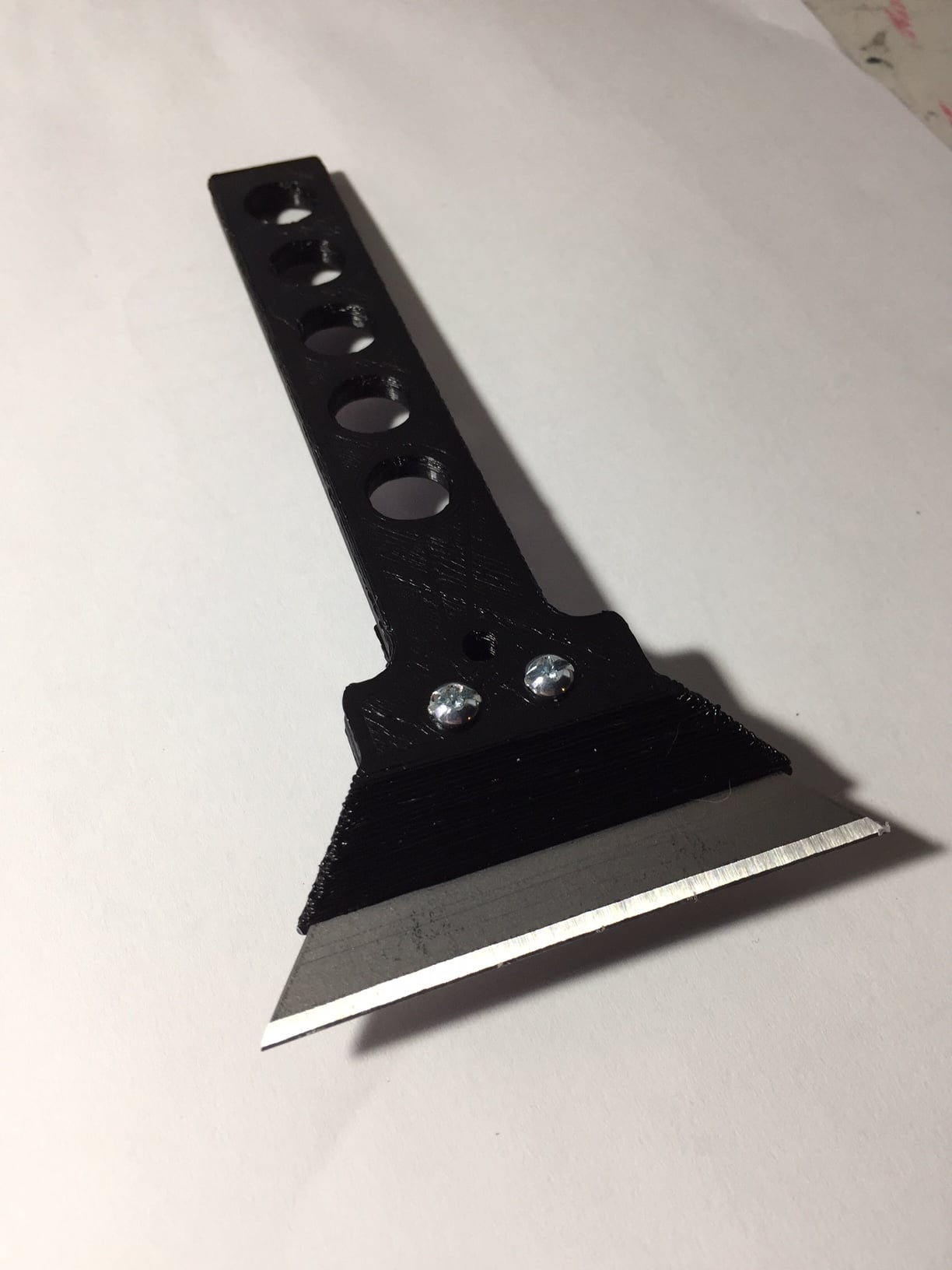 Bed/Aquarium scraper