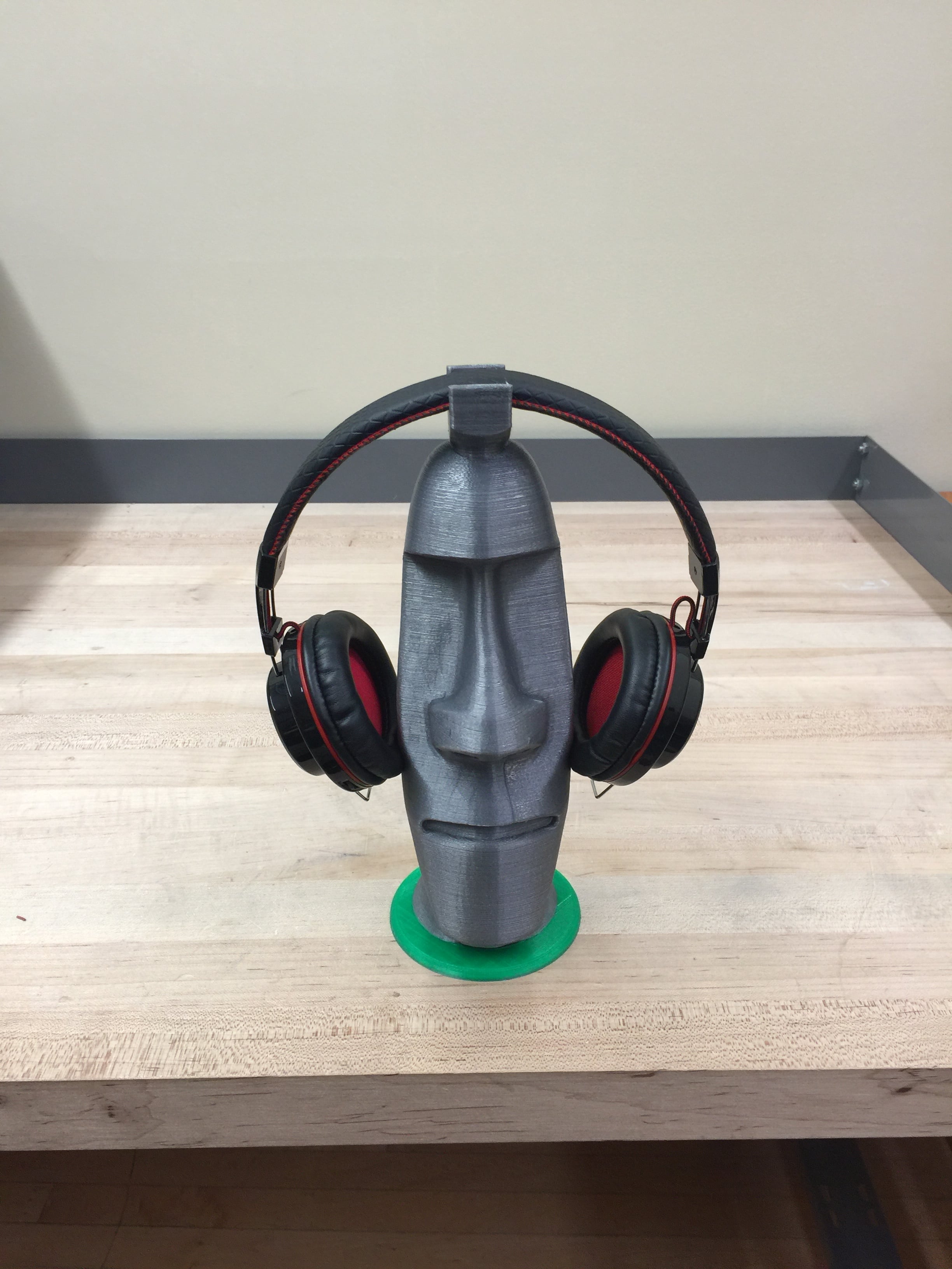 Moai Statue Headphones Rack