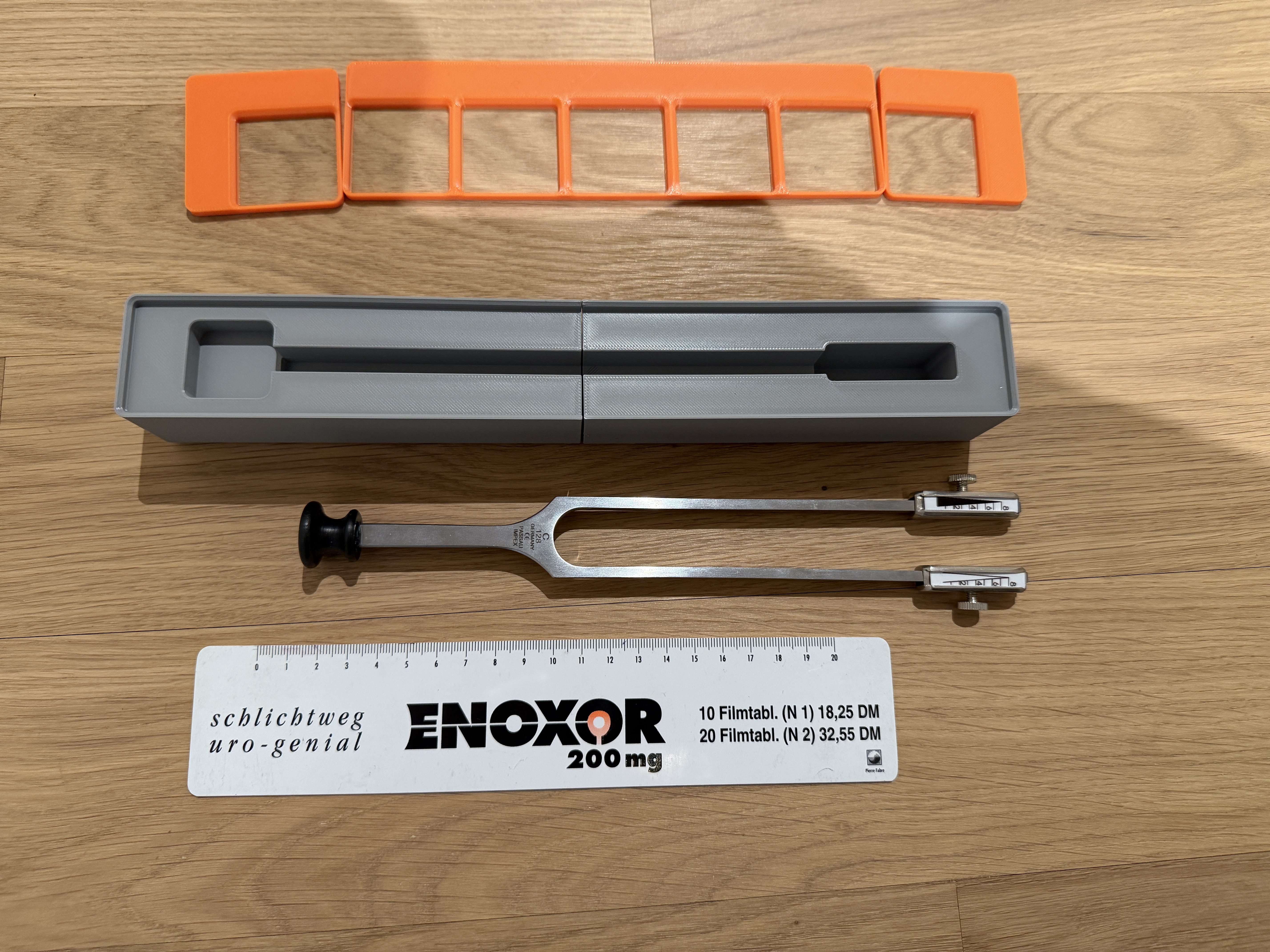 Gridfinity Tuning Fork Holder - medizinischer Stimmgabel Halter Gridfinity 1x7