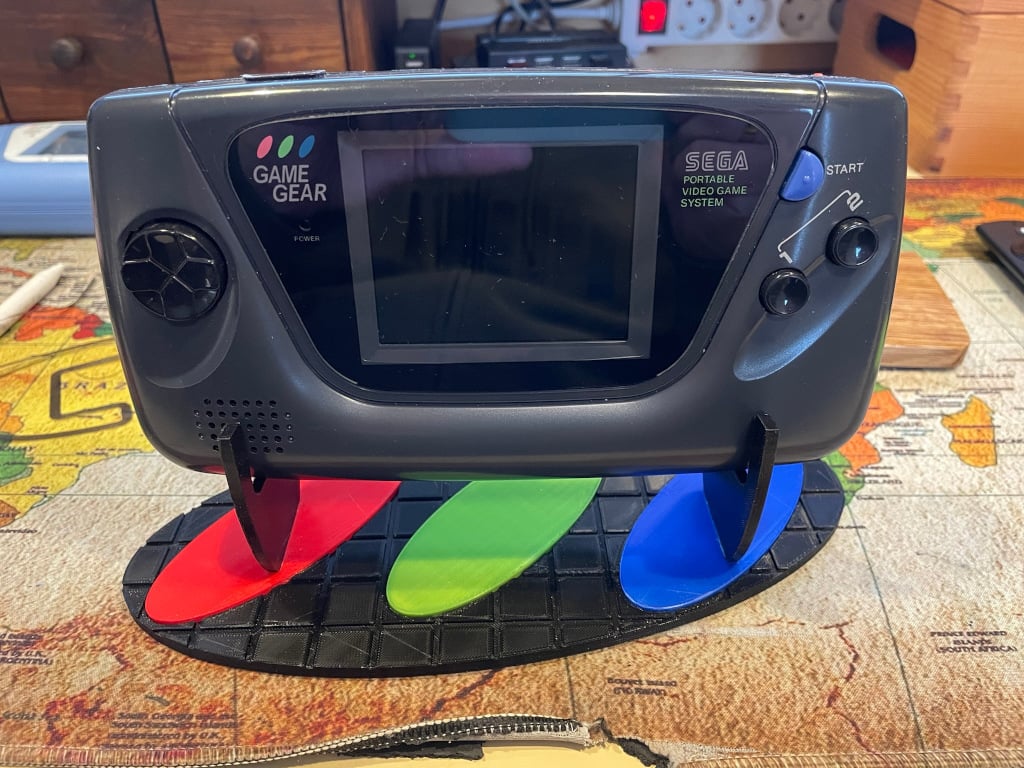 Game Gear Stand