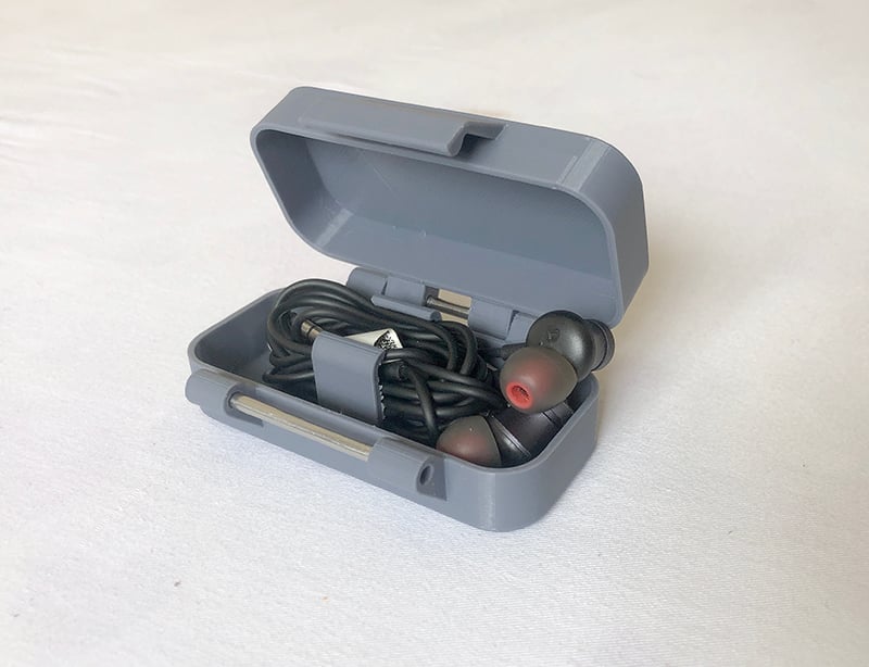 Case for wired earphones