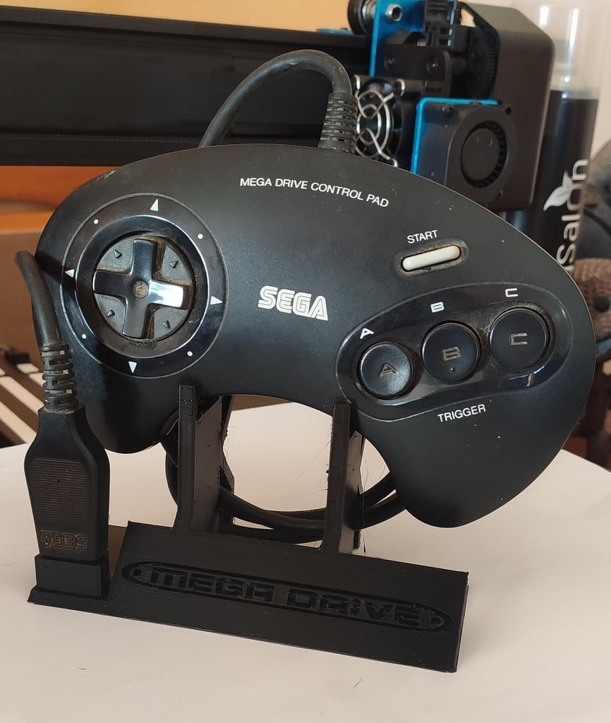 Sega MegaDrive controller stand display
